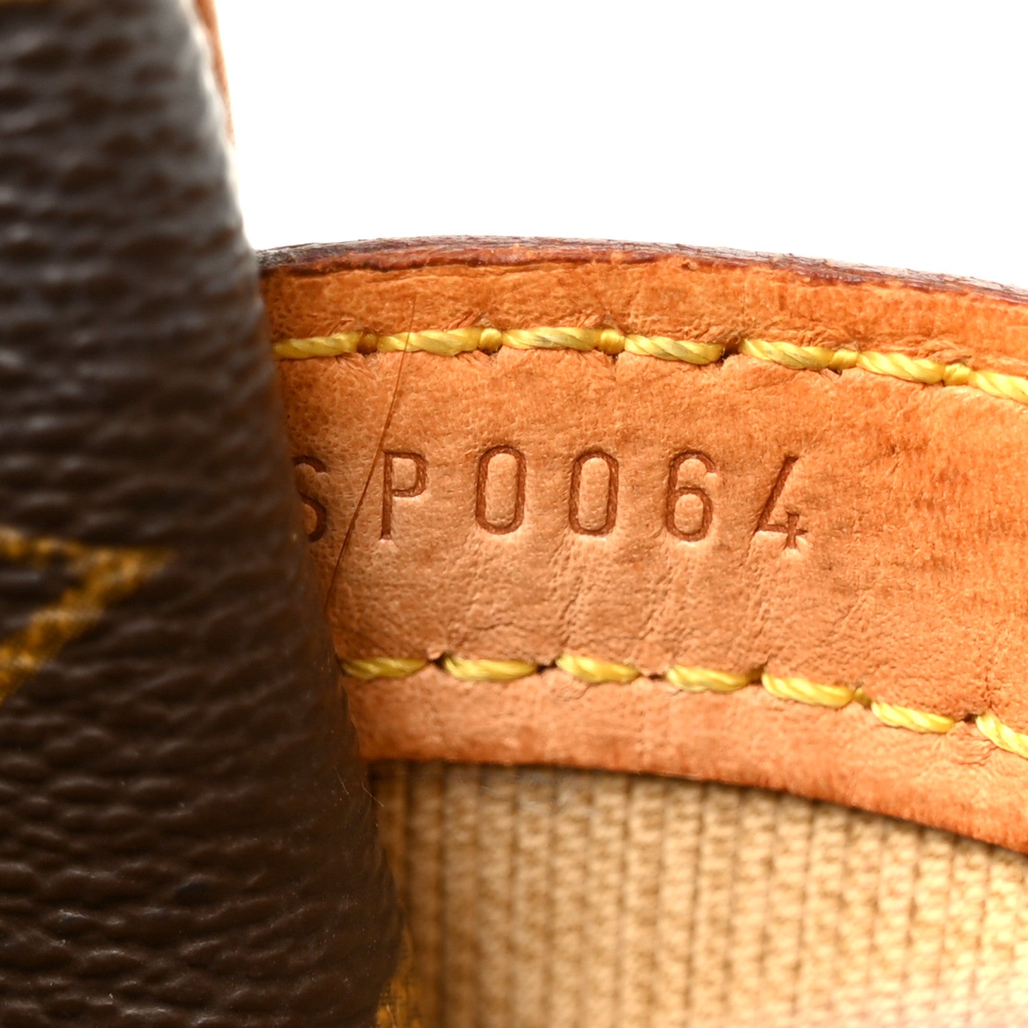 Louis Vuitton Monogram Reporter PM 8 of 11