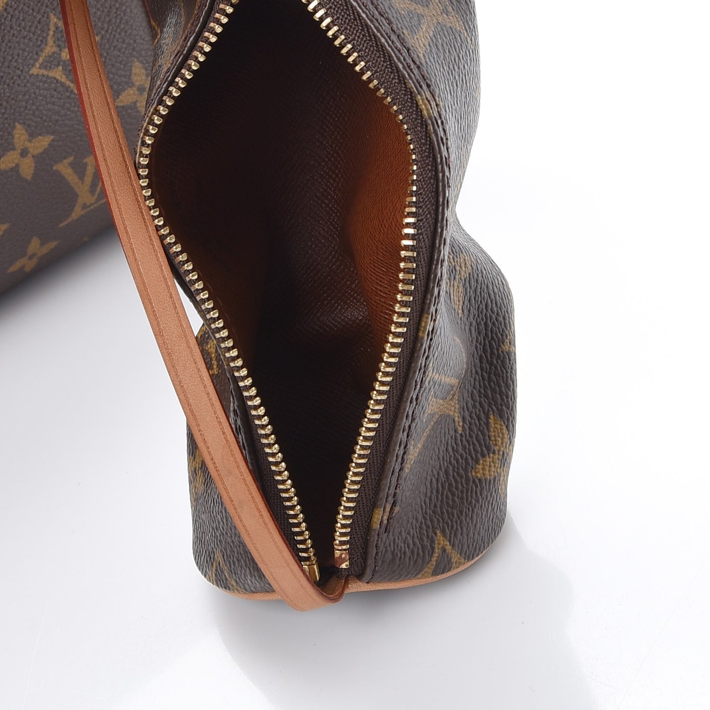 Monogram Papillon 26