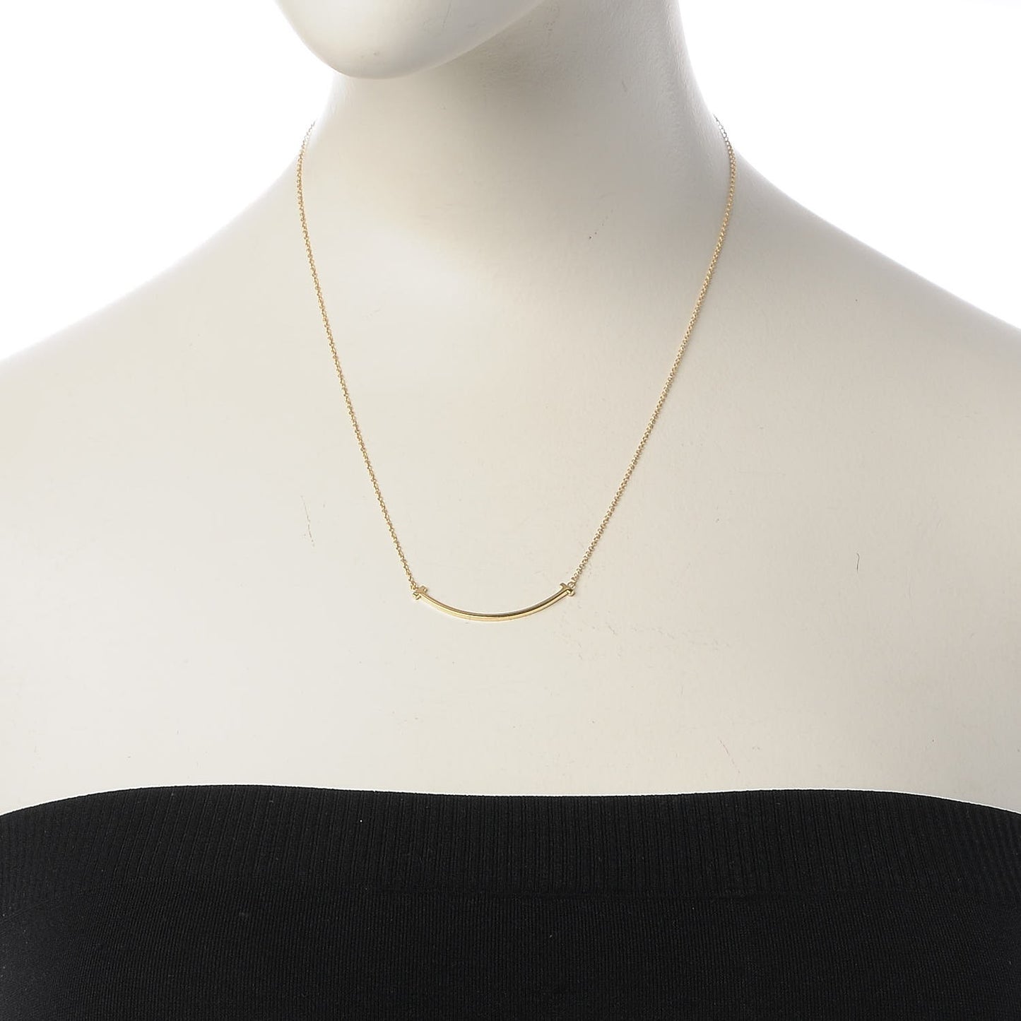 18K Yellow Gold Small T Smile Pendant Necklace