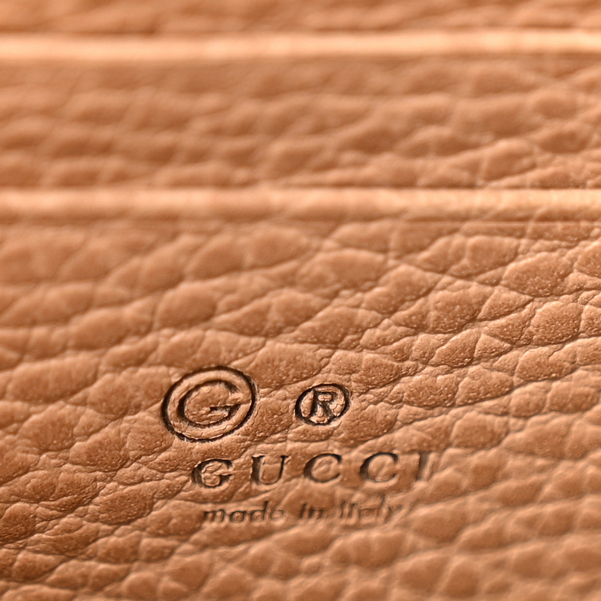 Dollar Calfskin Interlocking G Chain Wallet Camelia