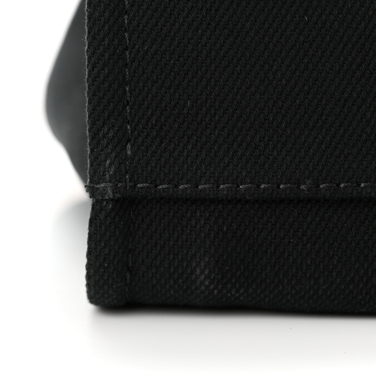 Canvas Pearl Medium Deauville Tote Black
