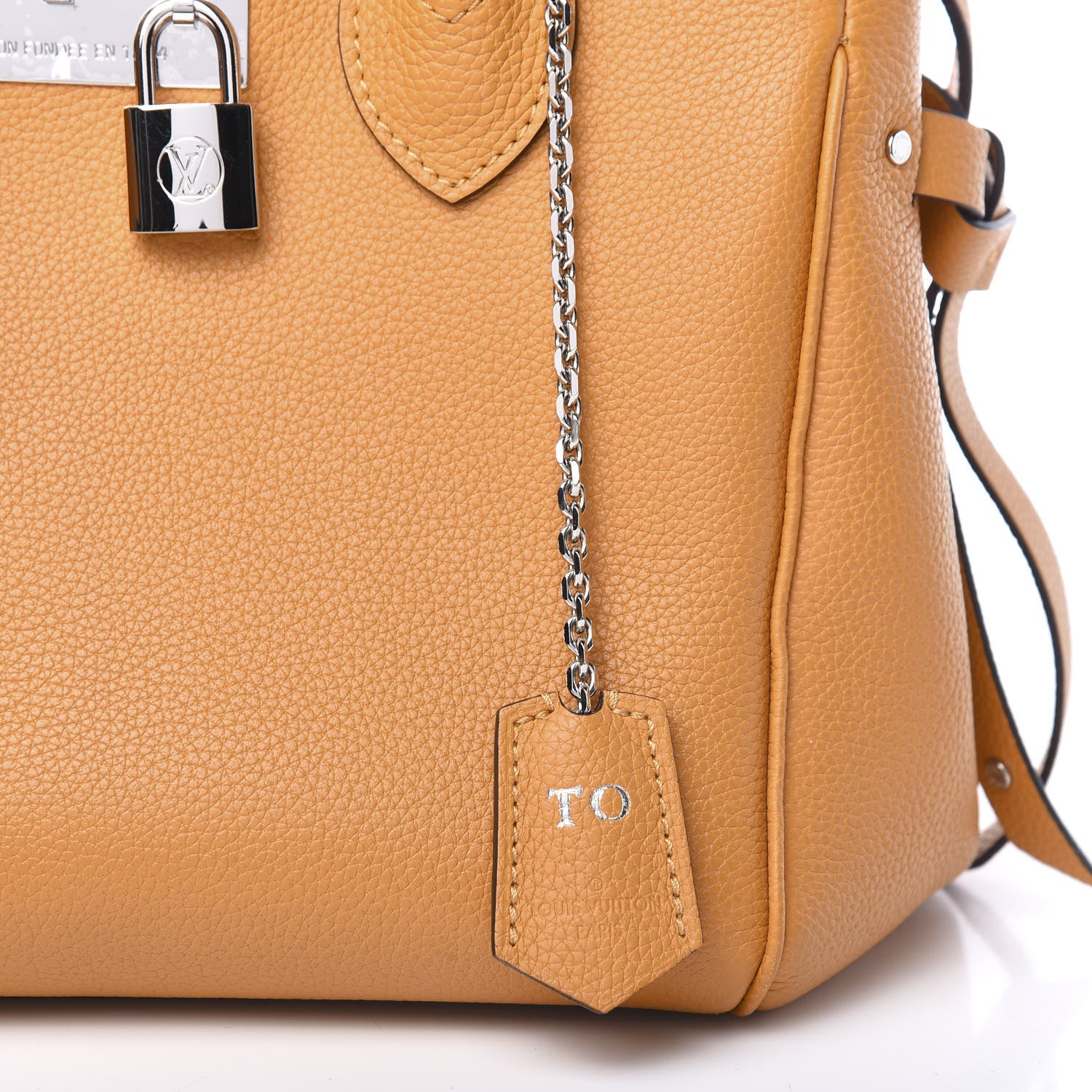 Louis Vuitton Veau Nuage Milla PM Safran 6 of 8