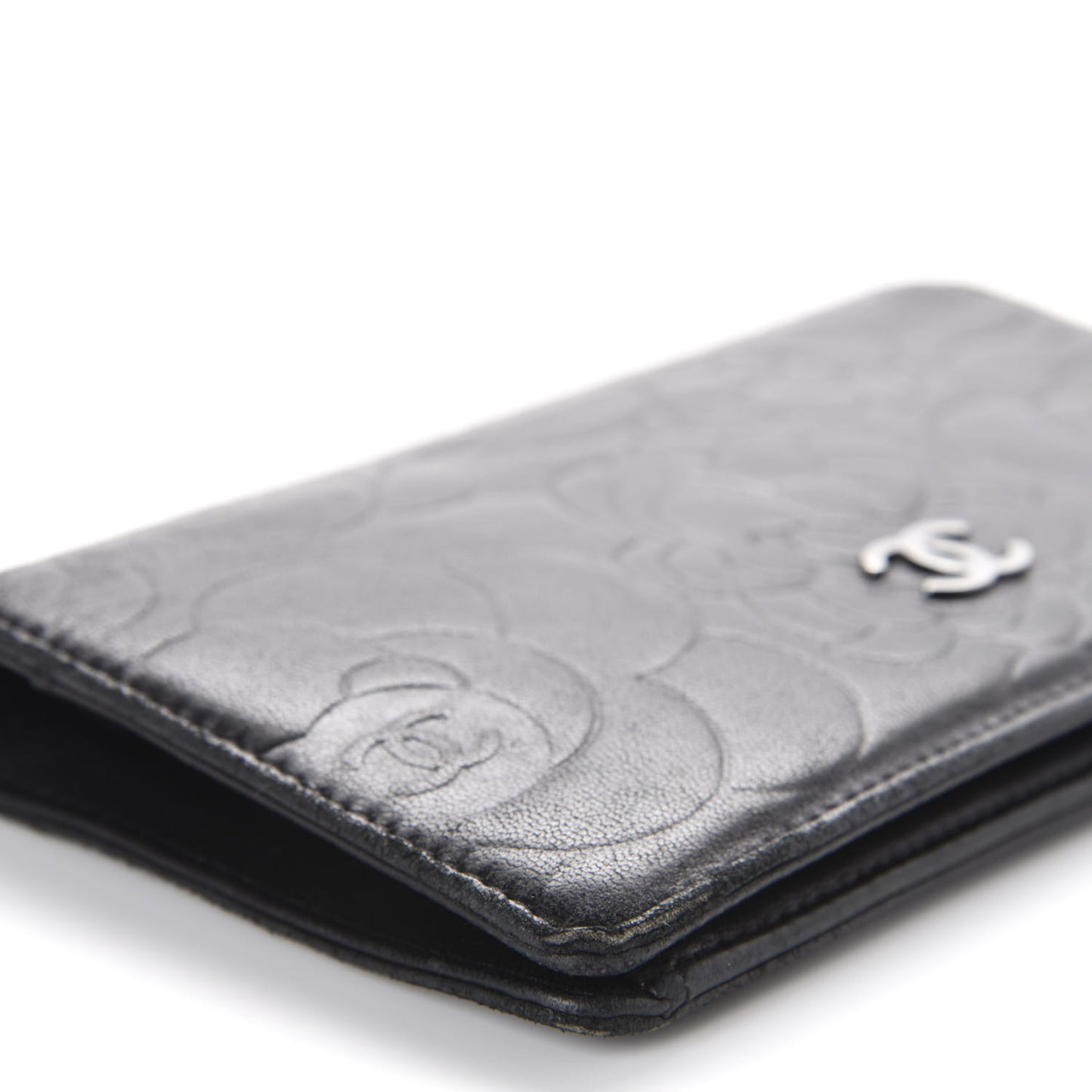Lambskin Camellia Embossed Yen Wallet Black