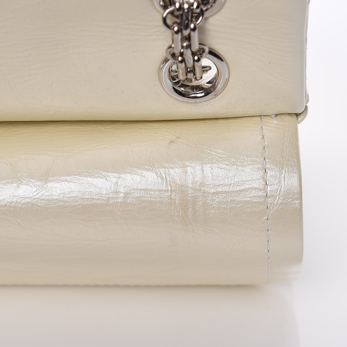 Metallic Aged Calfskin Quilted 2.55 Reissue 226 Flap White