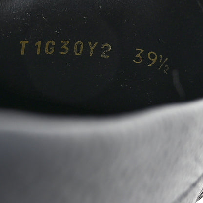 Valentino Garavani Grainy Calfskin Mens VLogo Driving Loafers 39.5 Black 6 of 8