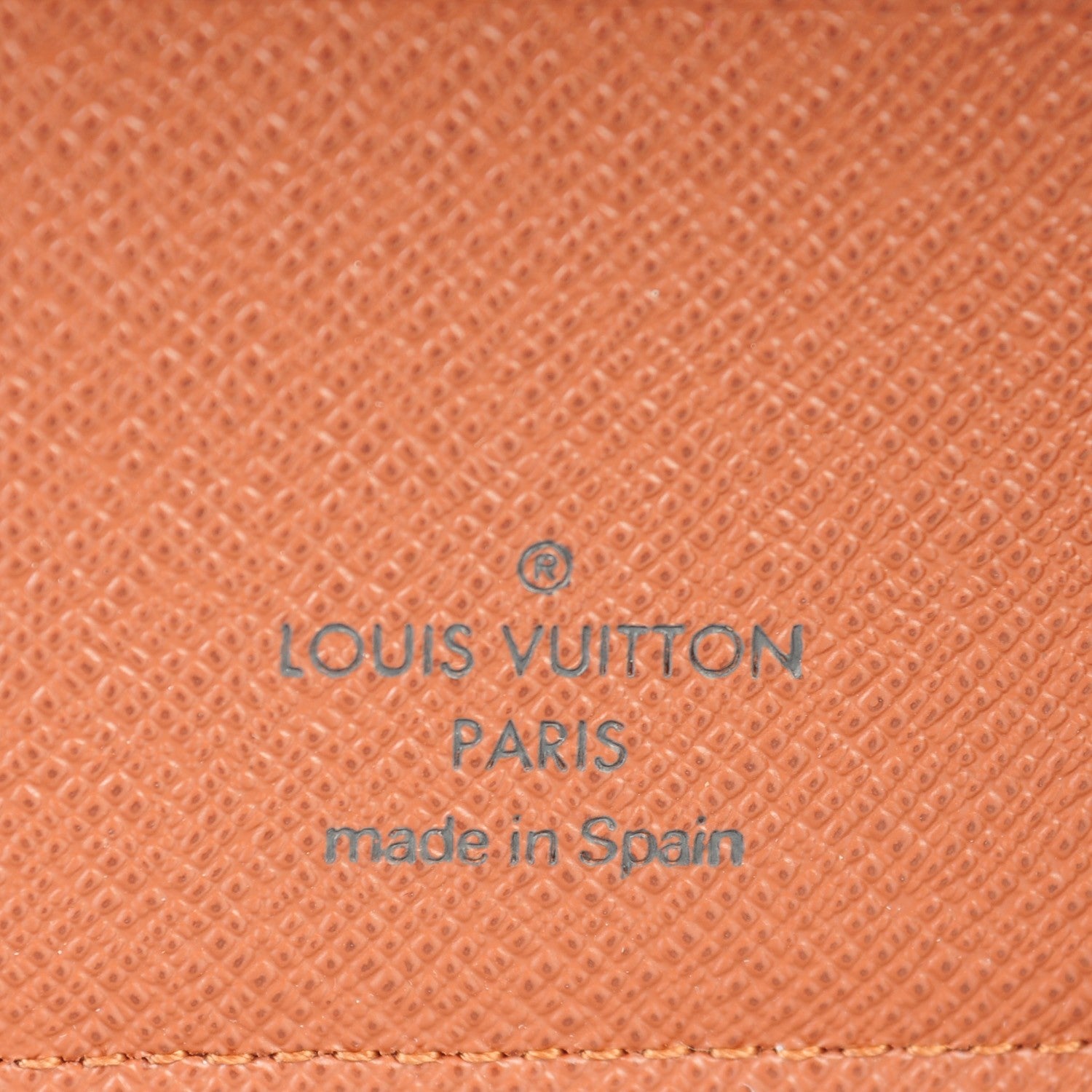 Louis Vuitton Monogram Passport Cover 6 of 7