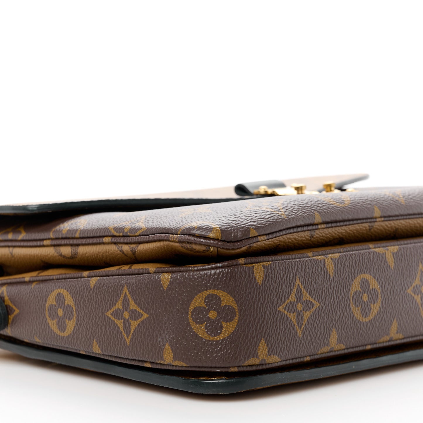 Reverse Monogram Pochette Metis