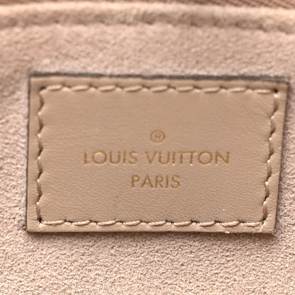 Louis Vuitton Empreinte Monogram Giant Onthego MM Tourterelle 6 of 20