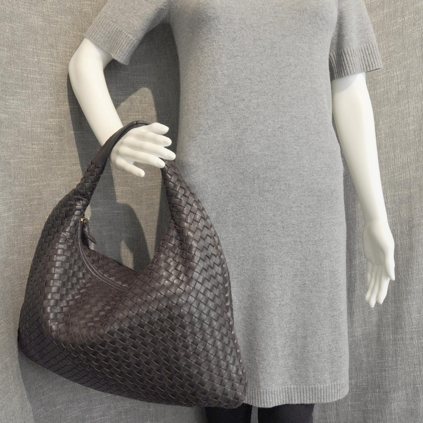 Nappa Intrecciato Large Veneta Hobo Ebano