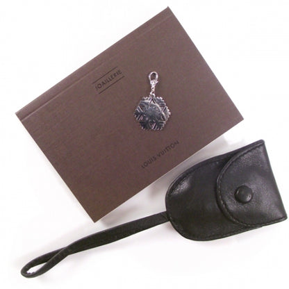 Louis Vuitton Charms de Monogram Diamond Snowflake Pendant 2 of 5