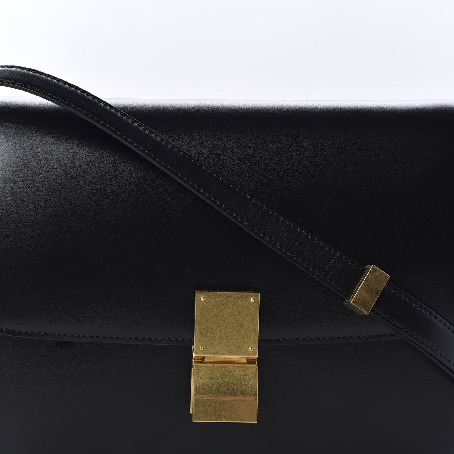 Box Calfskin Medium Classic Box Flap Bag Black