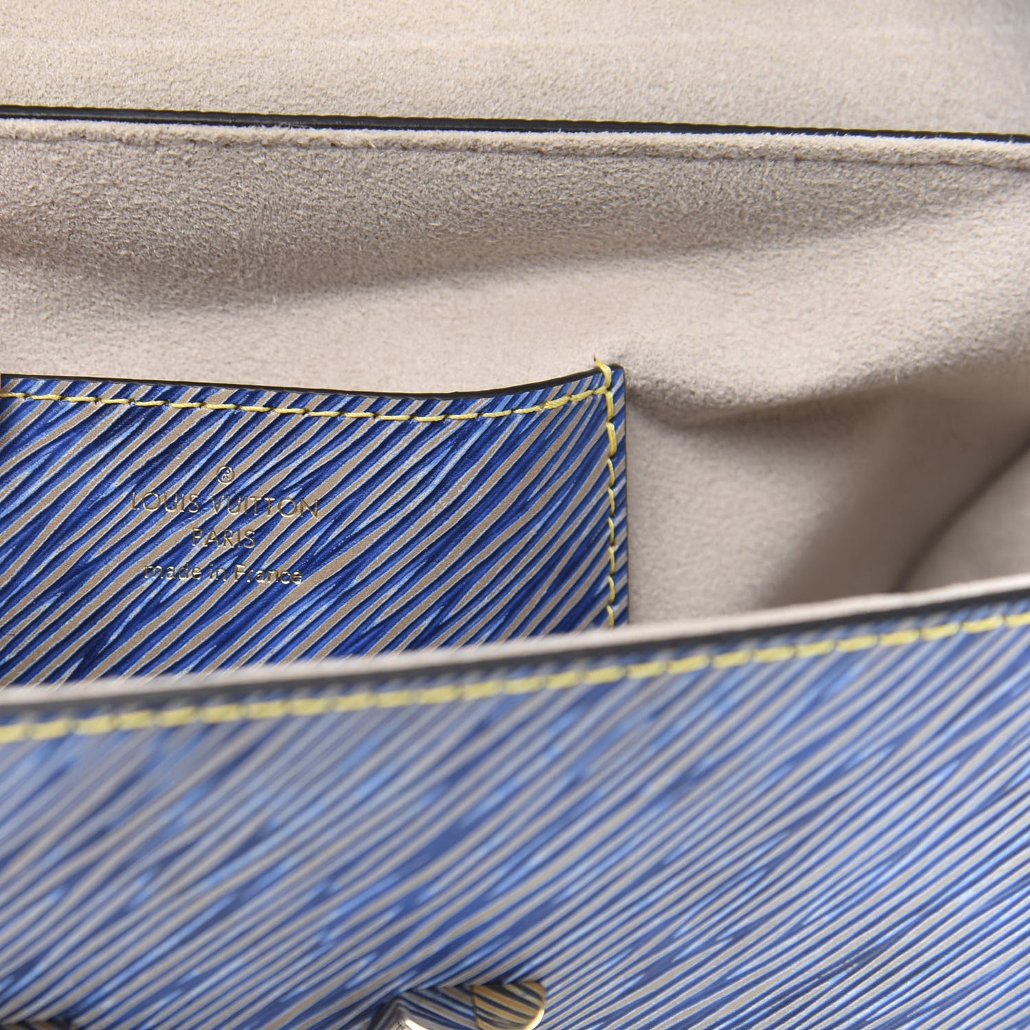 Epi Twist Shoulder Bag MM Denim Light