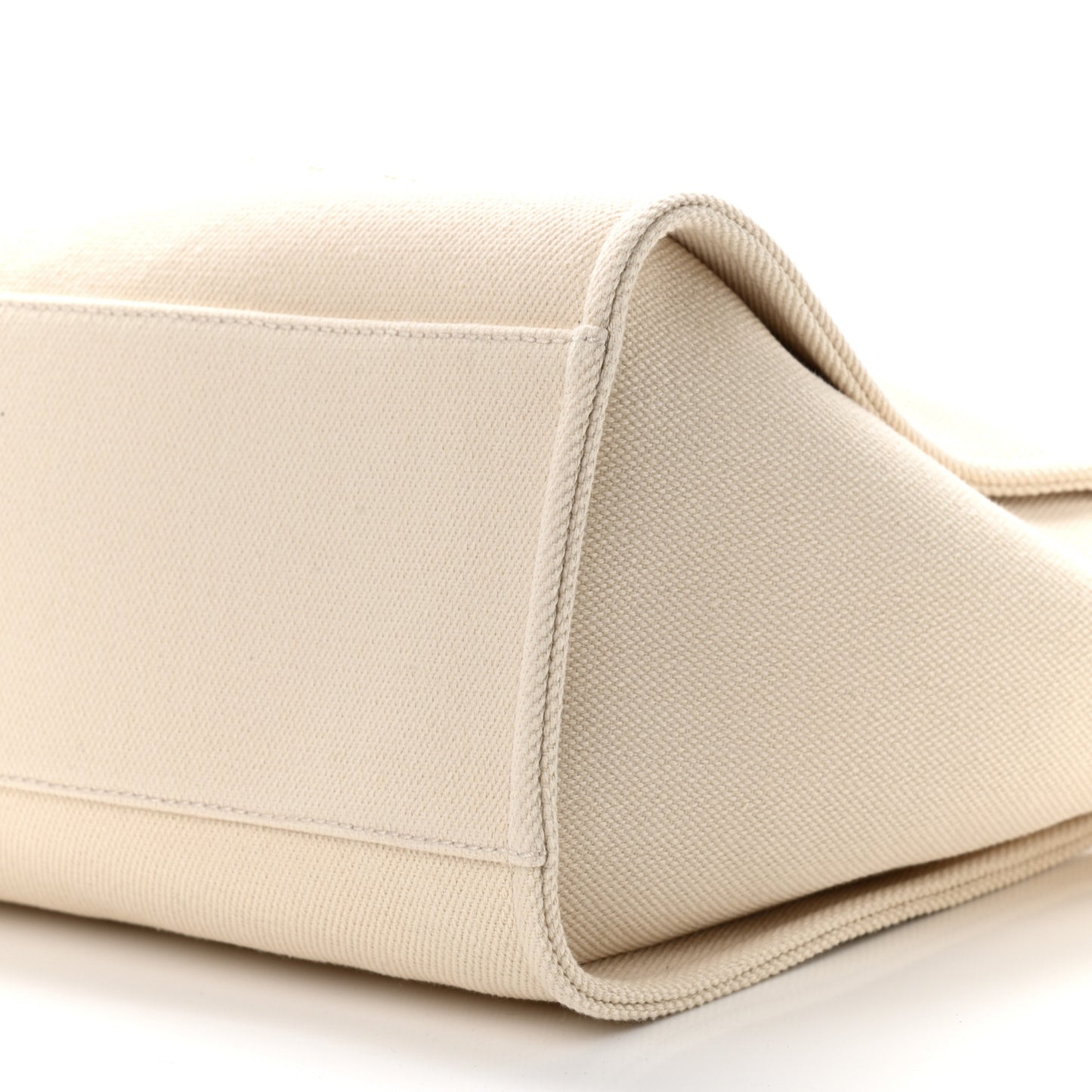 Canvas Pearl Medium Deauville Tote Ecru Beige