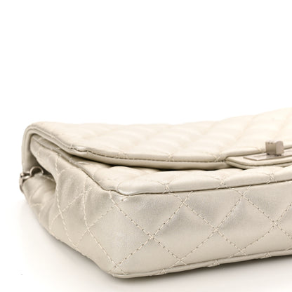Chanel Metallic Calfskin Quilted 2.55 Reissue Clutch Silver 9 of 11