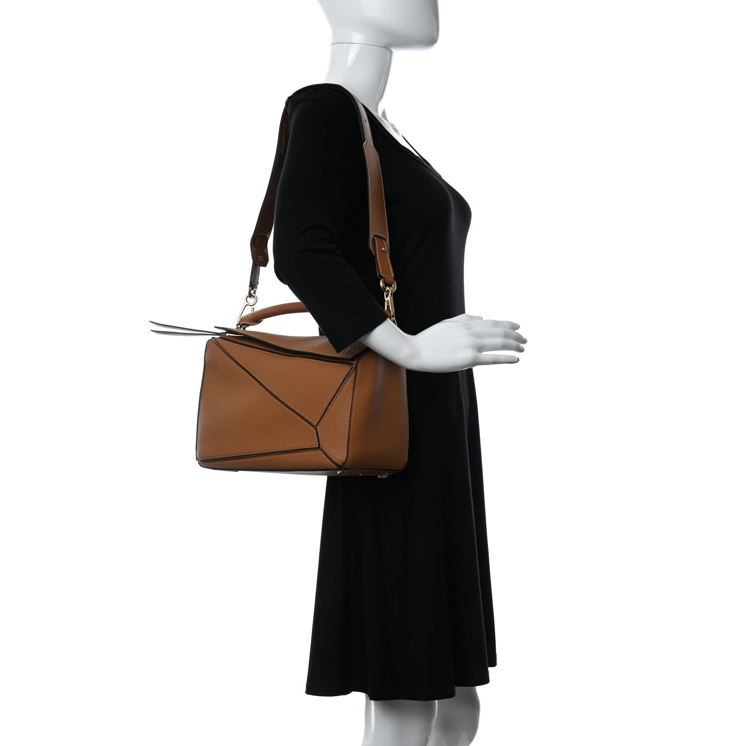 Loewe Calfskin Medium Puzzle Bag Light Caramel 2 of 22