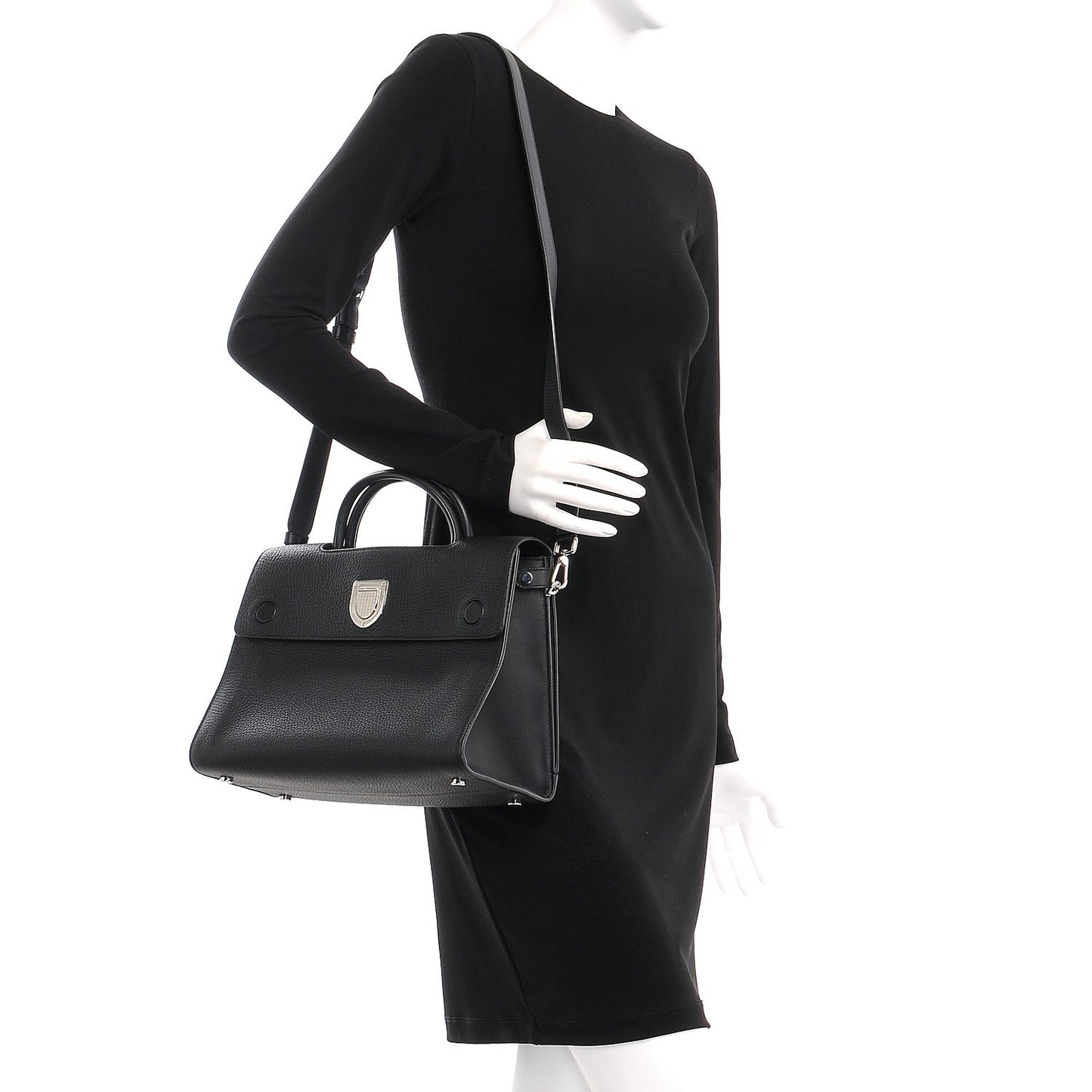 Grained Calfskin Medium Diorever Flap Black