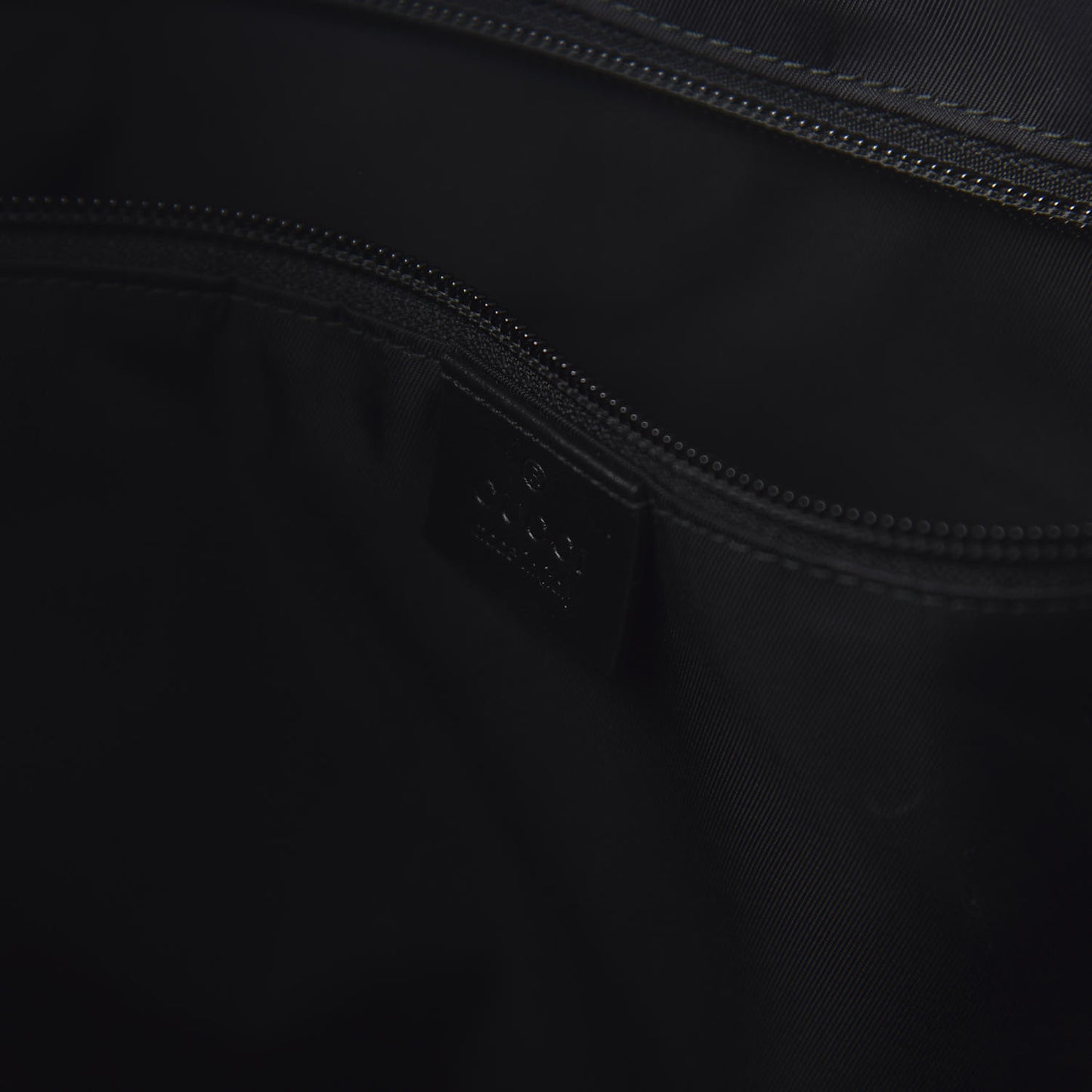 GG Supreme Monogram Web Large Zippered Tote Beige Black