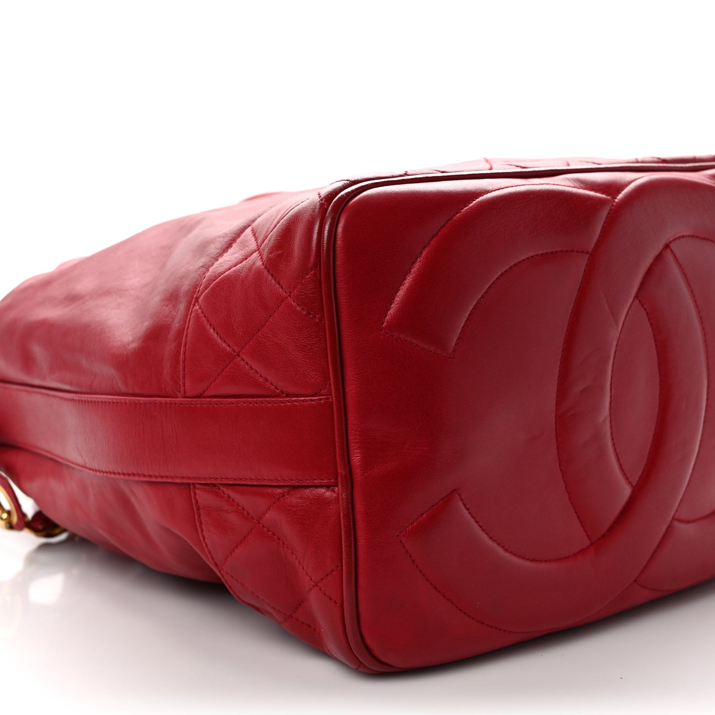 Lambskin CC Drawstring Shoulder Bag Red