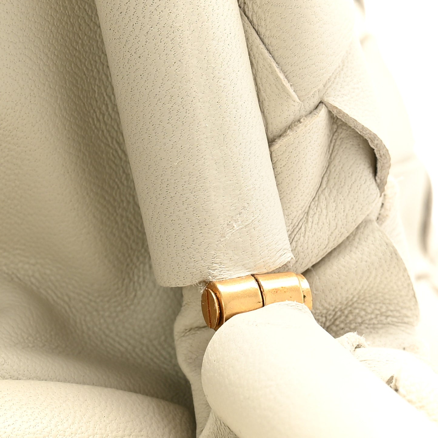 Nappa Maxi Intrecciato The Pouch Oversized Plaster