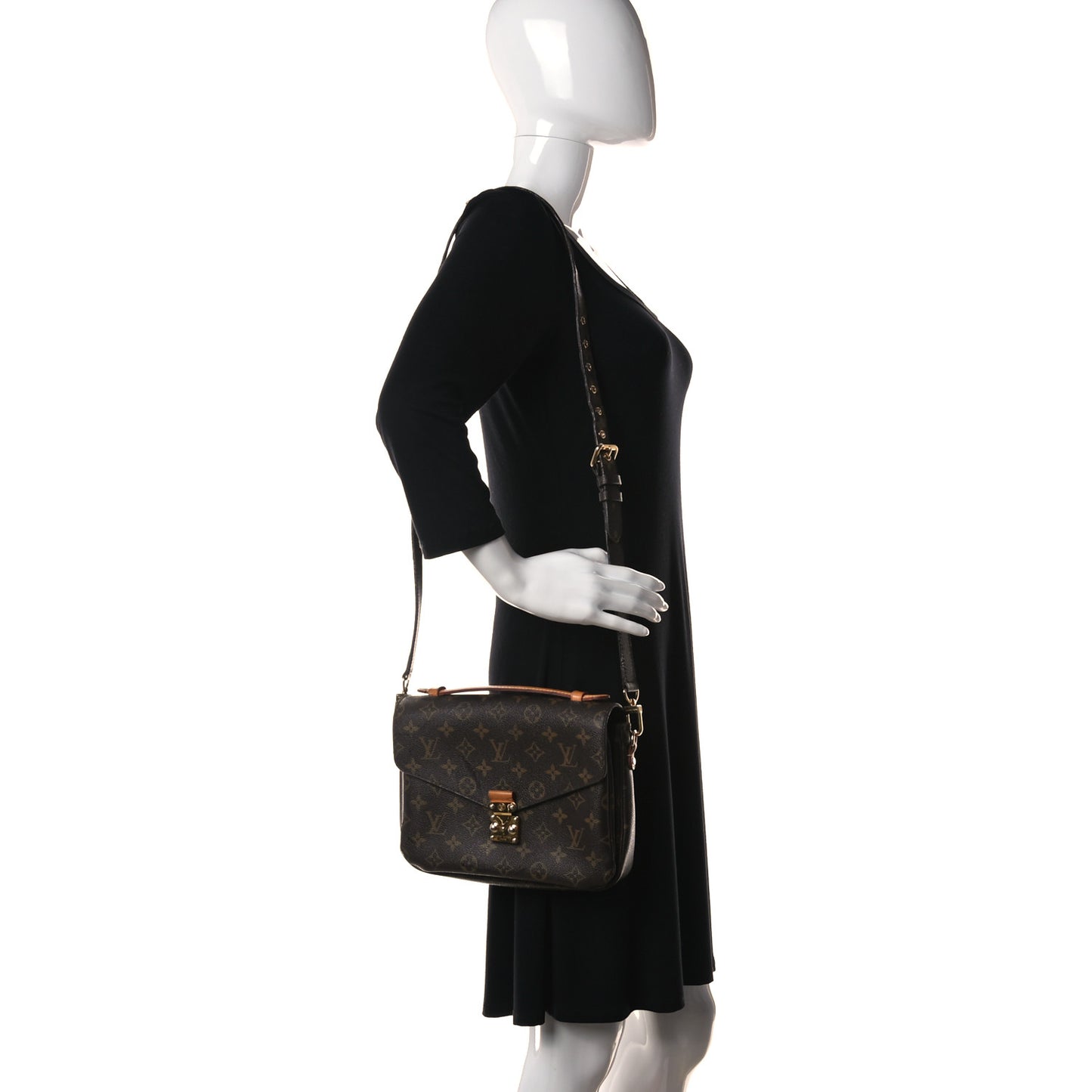 Monogram Pochette Metis