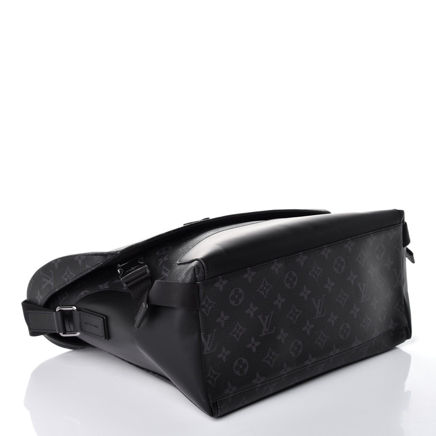 Louis Vuitton Monogram Eclipse Voyager Messenger MM 3 of 7