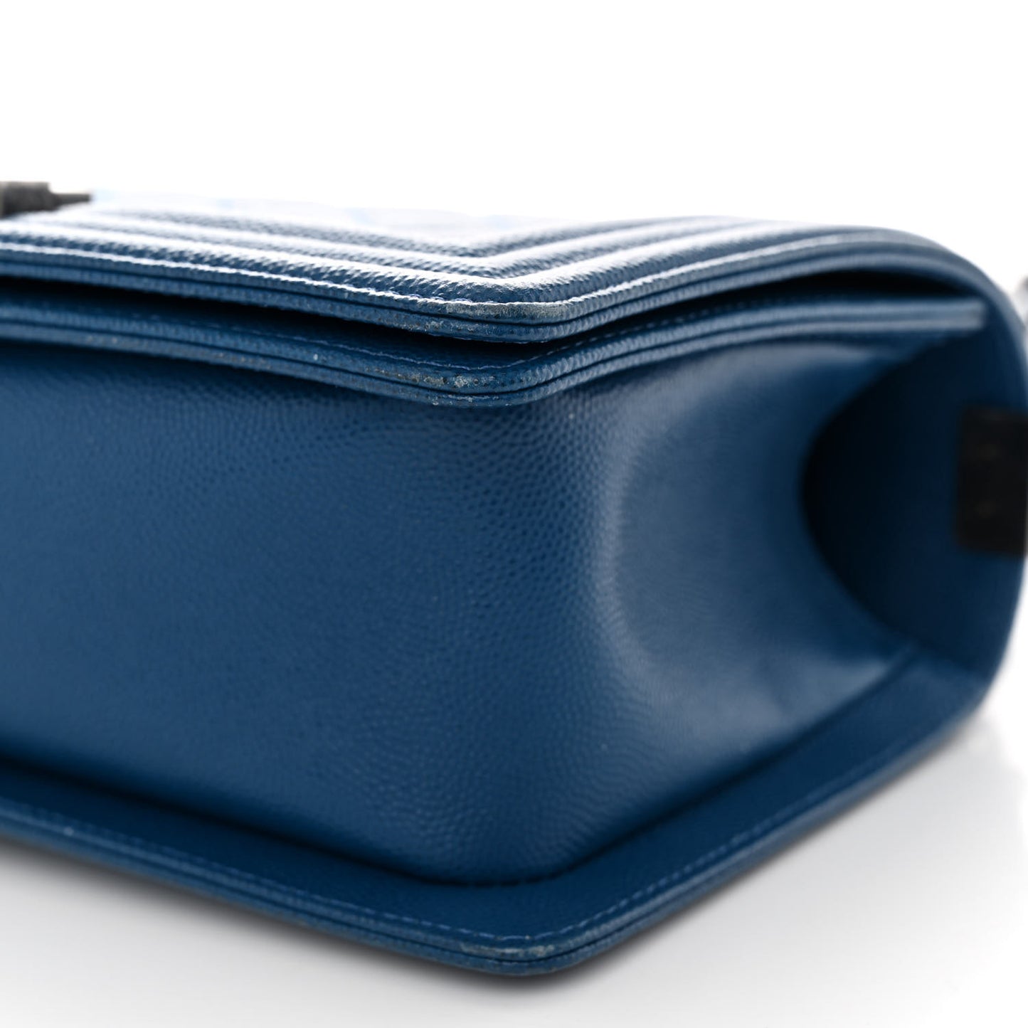 Caviar Quilted Medium Boy Flap Blue