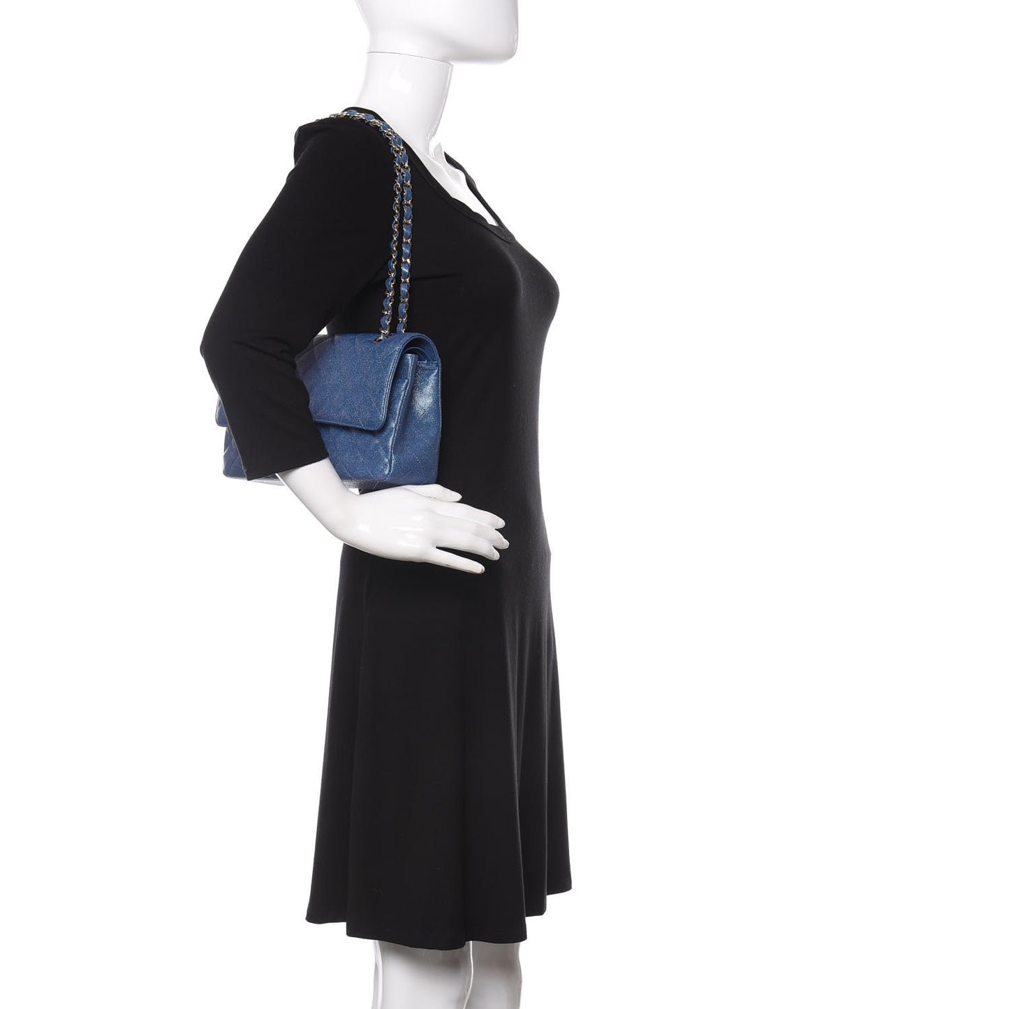Iridescent Caviar Quilted Medium Double Flap Dark Blue