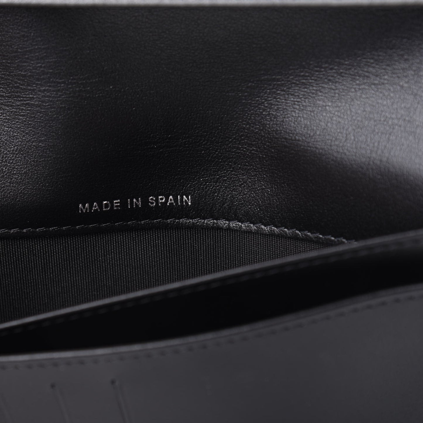 Caviar Quilted Boy Yen Wallet Black