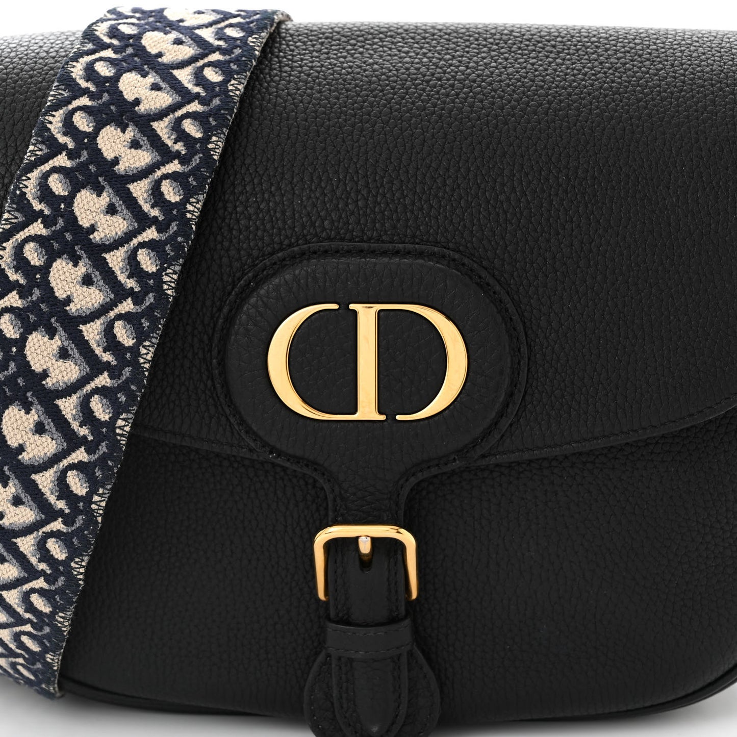 Grained Calfskin Large Bobby Flap Black