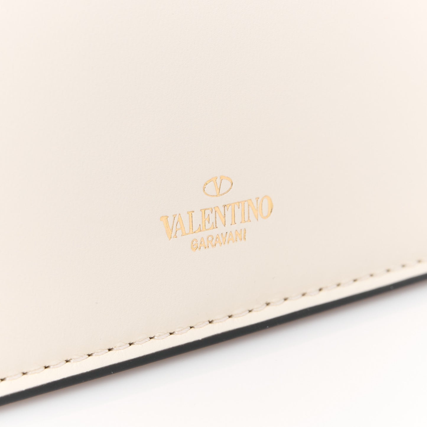 Vitello Sculpture Shoulder Bag Ivory