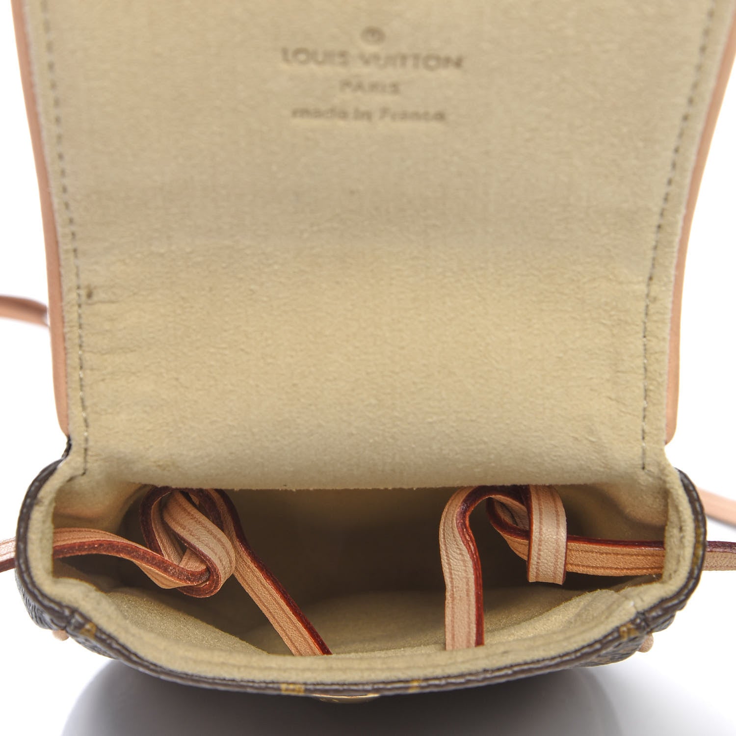 Louis Vuitton Monogram Pochette Cancun 4 of 8