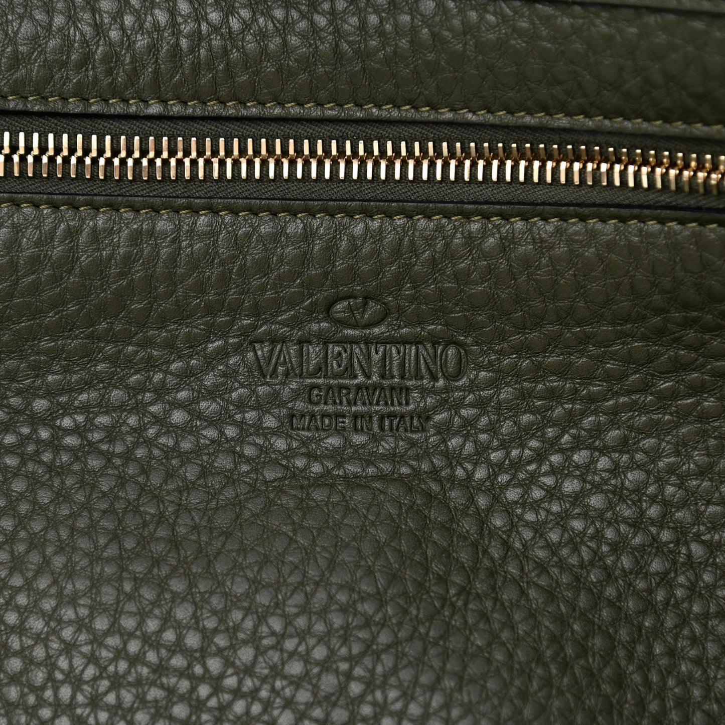 Pebbled Calfskin Medium Rockstud Tote Army Green