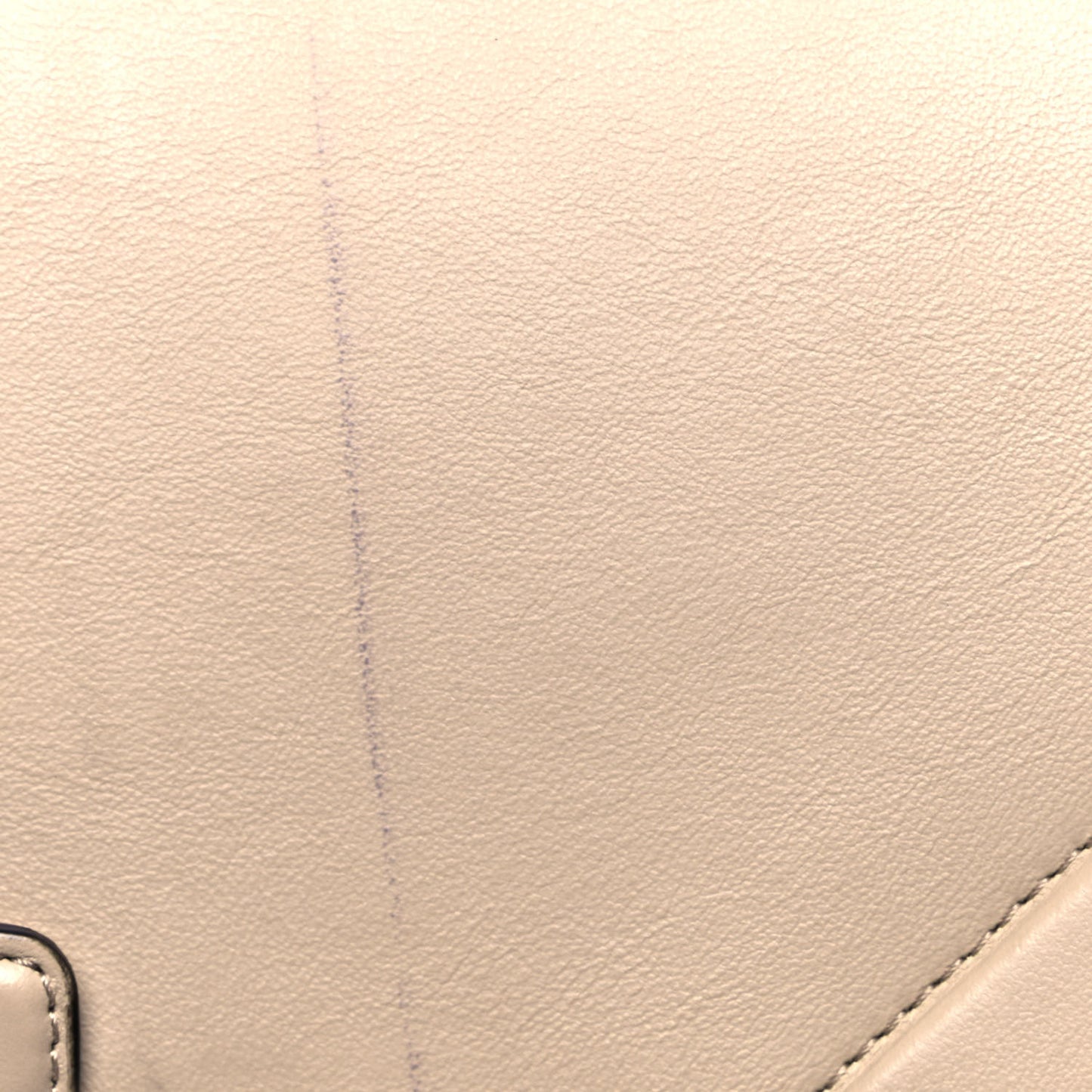Vitello Grace Matte F is Fendi Kan U Shoulder Bag Nuvola