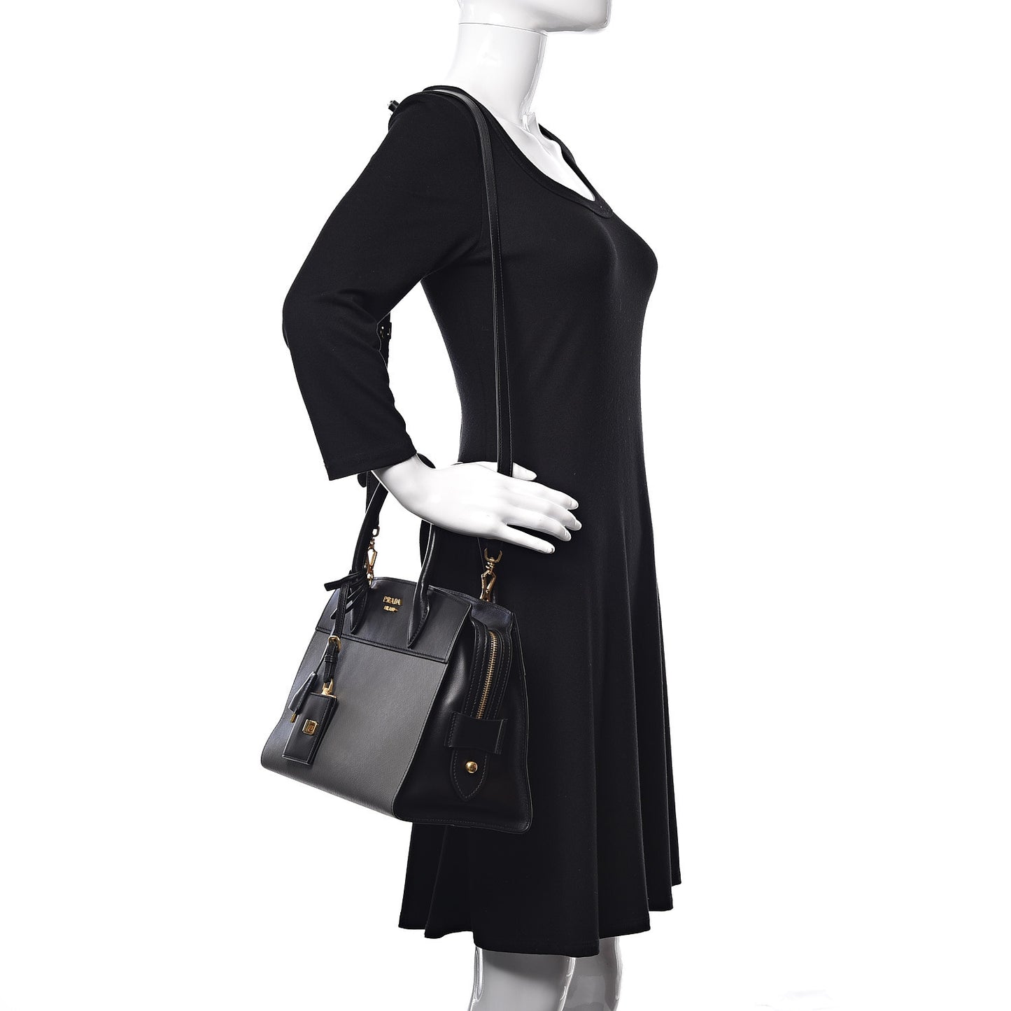 Saffiano City Calf Medium Esplanade Tote Mercurio Black