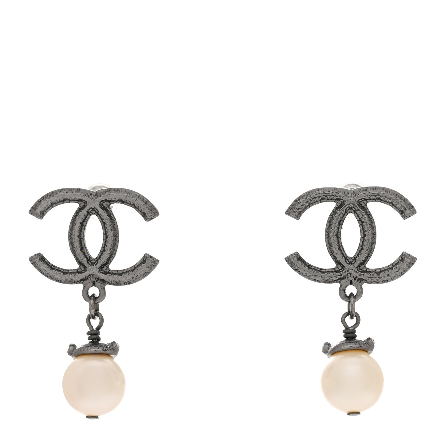 Pearl CC Drop Camelia Earrings Black Pearly White