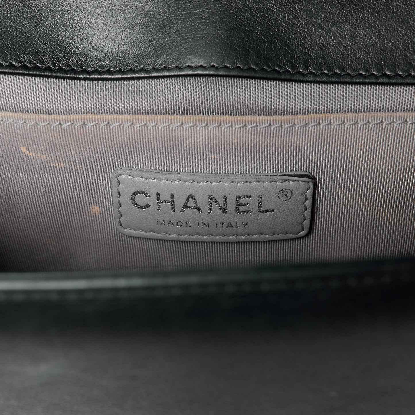 Lambskin Chevron Quilted Medium Boy Flap Black