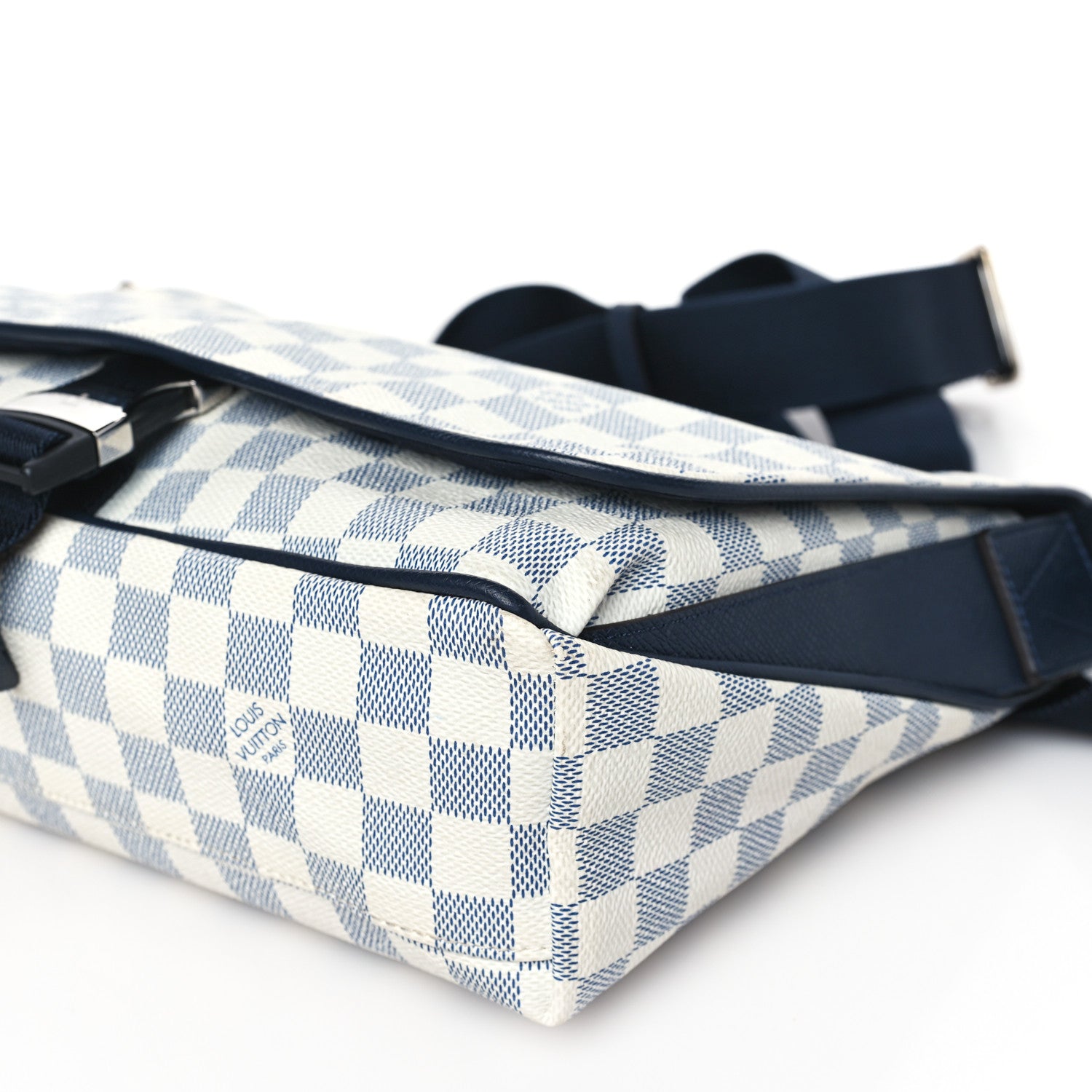 Louis Vuitton Damier Azur Matchpoint Messenger 8 of 8