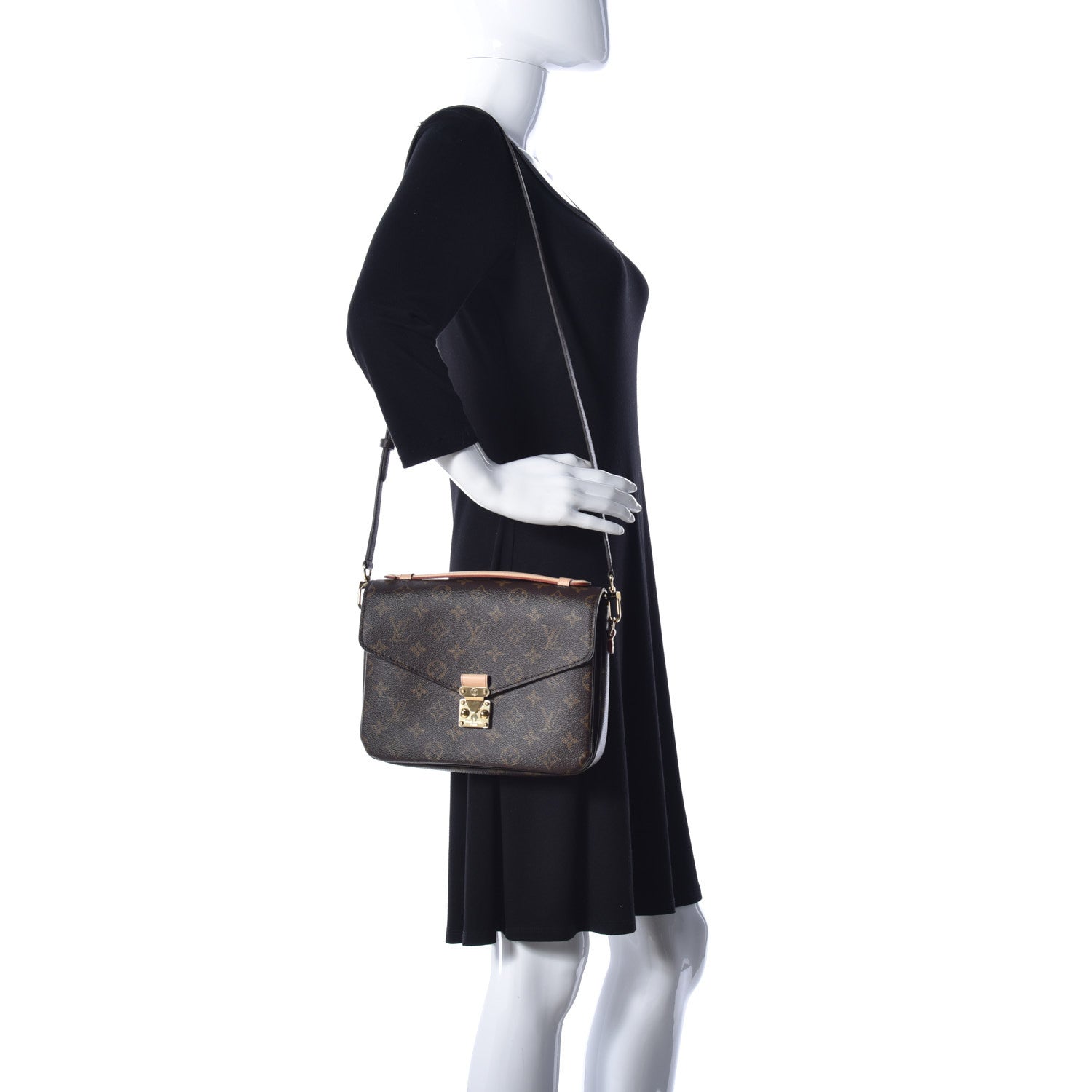 Louis Vuitton Monogram Pochette Metis 2 of 12