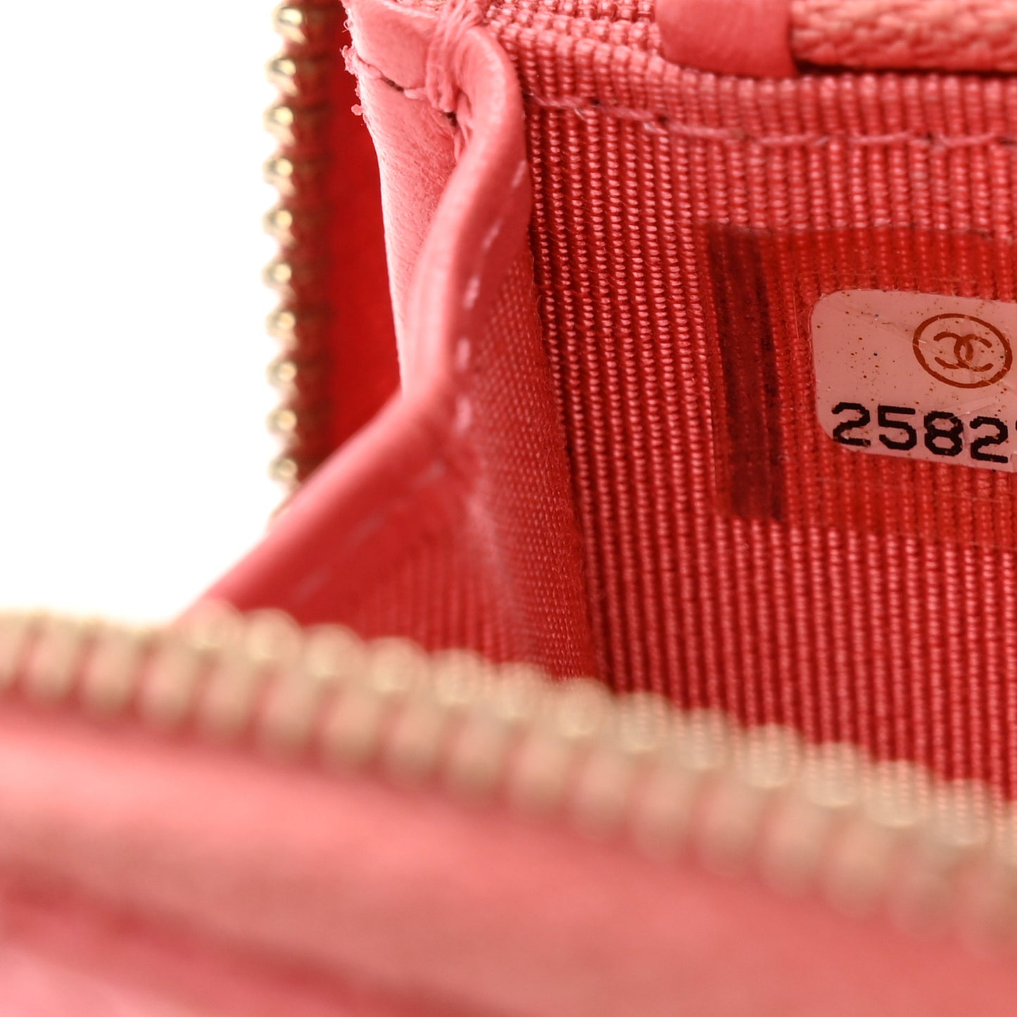 Caviar Quilted Medium Zip Around Wallet Pink