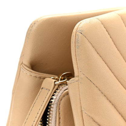 Chanel Lambskin Surpique Chevron Large Tote Beige 18 of 20