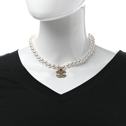 Chanel Pearl Crystal CC Short Necklace Gold 2 of 5