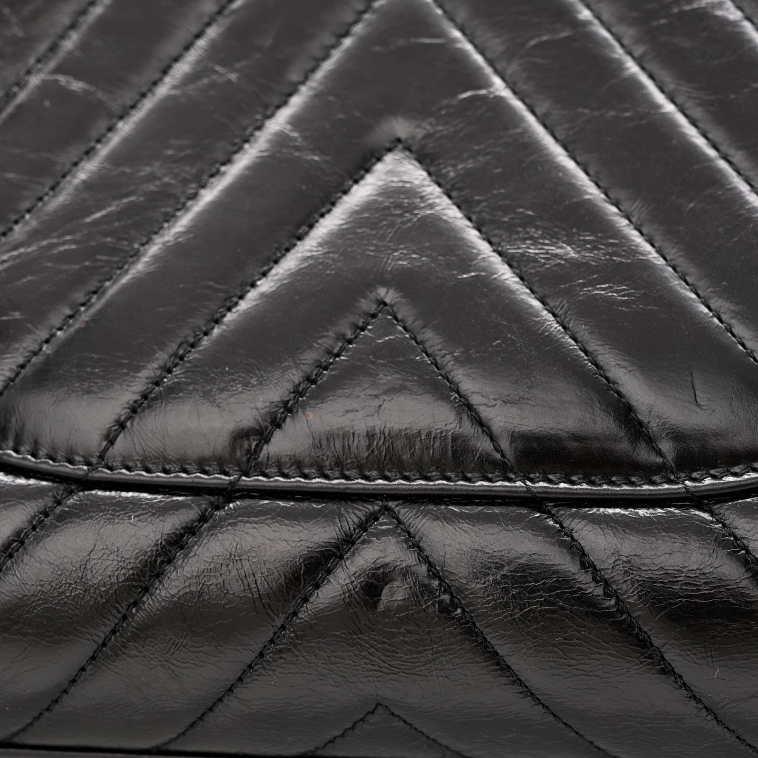 Chanel Calfskin Lizard Chevron Quilted Medium Coco Handle Flap Black 13 of 15