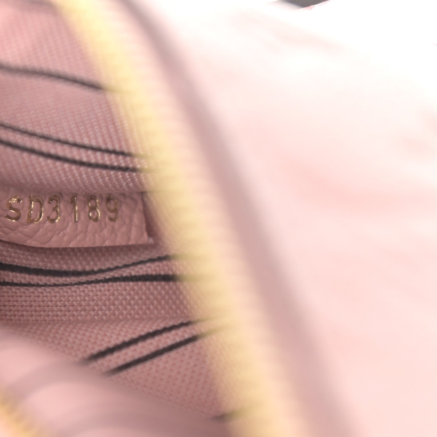 Louis Vuitton Empreinte Pochette Metis Rose Poudre 8 of 14