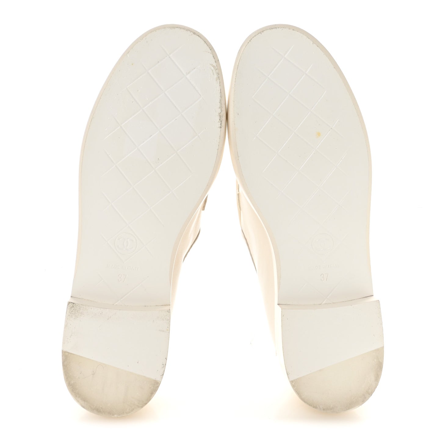 Lambskin Quilted CC Turnlock Loafers 37 White