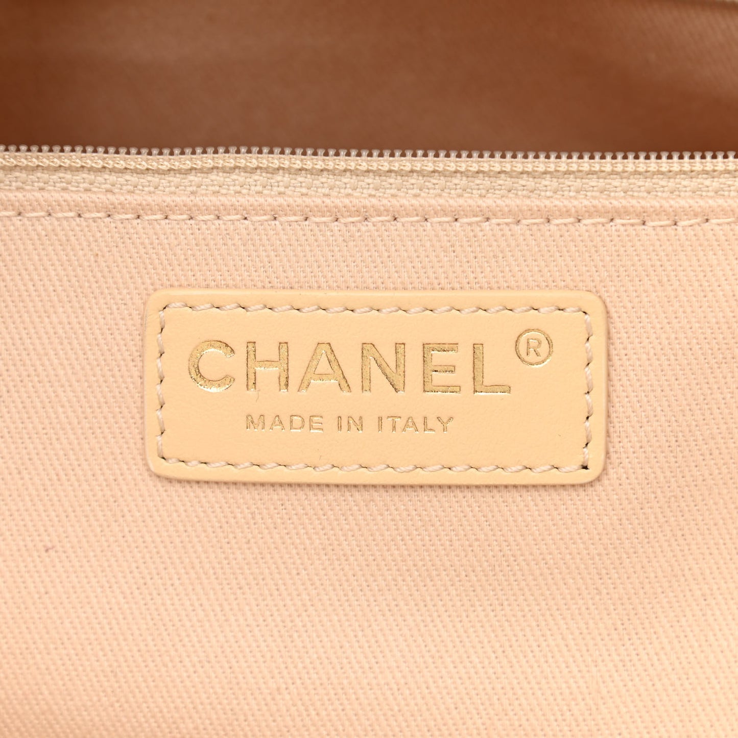 Lurex Boucle Small Deauville Tote Ivory