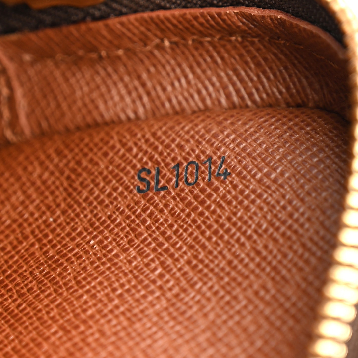 Monogram Danube 21