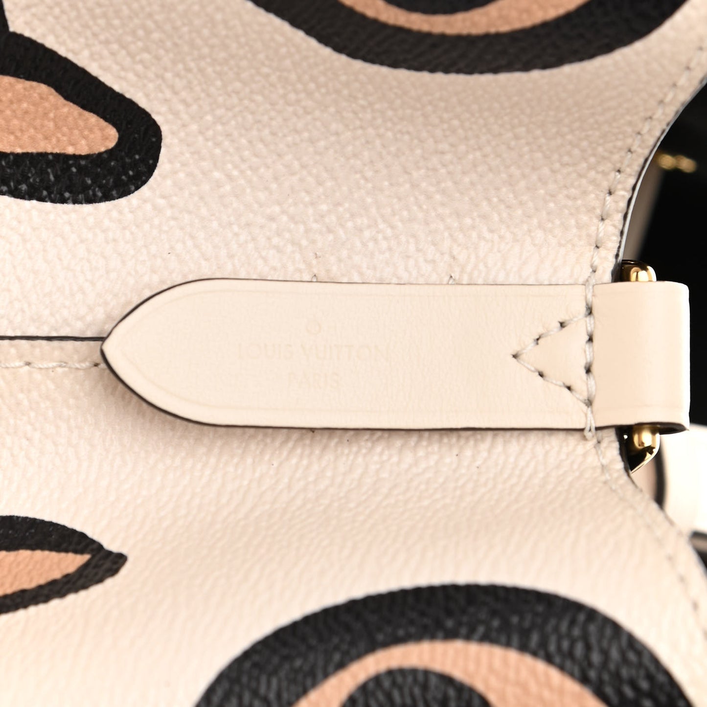 Monogram Giant Wild At Heart Neonoe MM Creme
