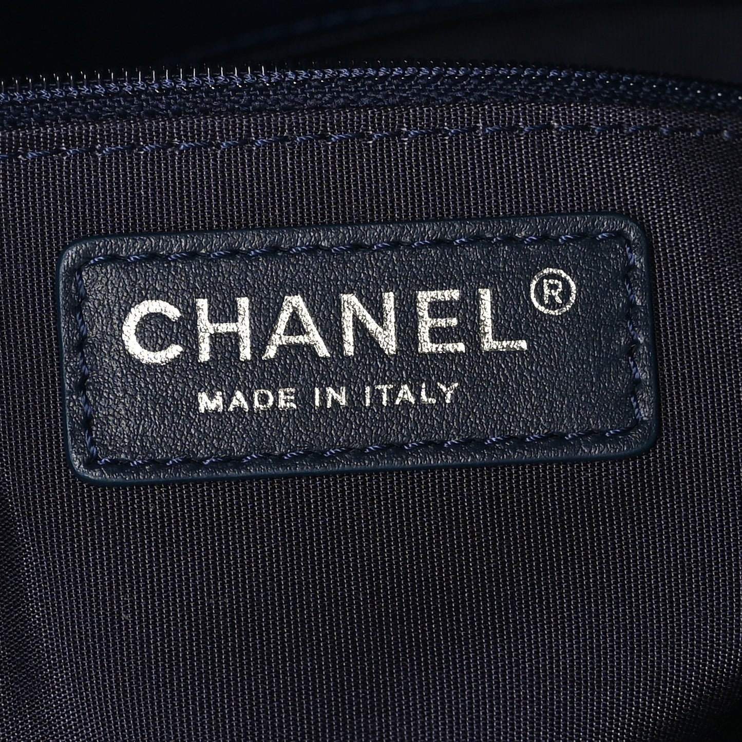 Caviar Quilted Small Urban Delight Tote Blue