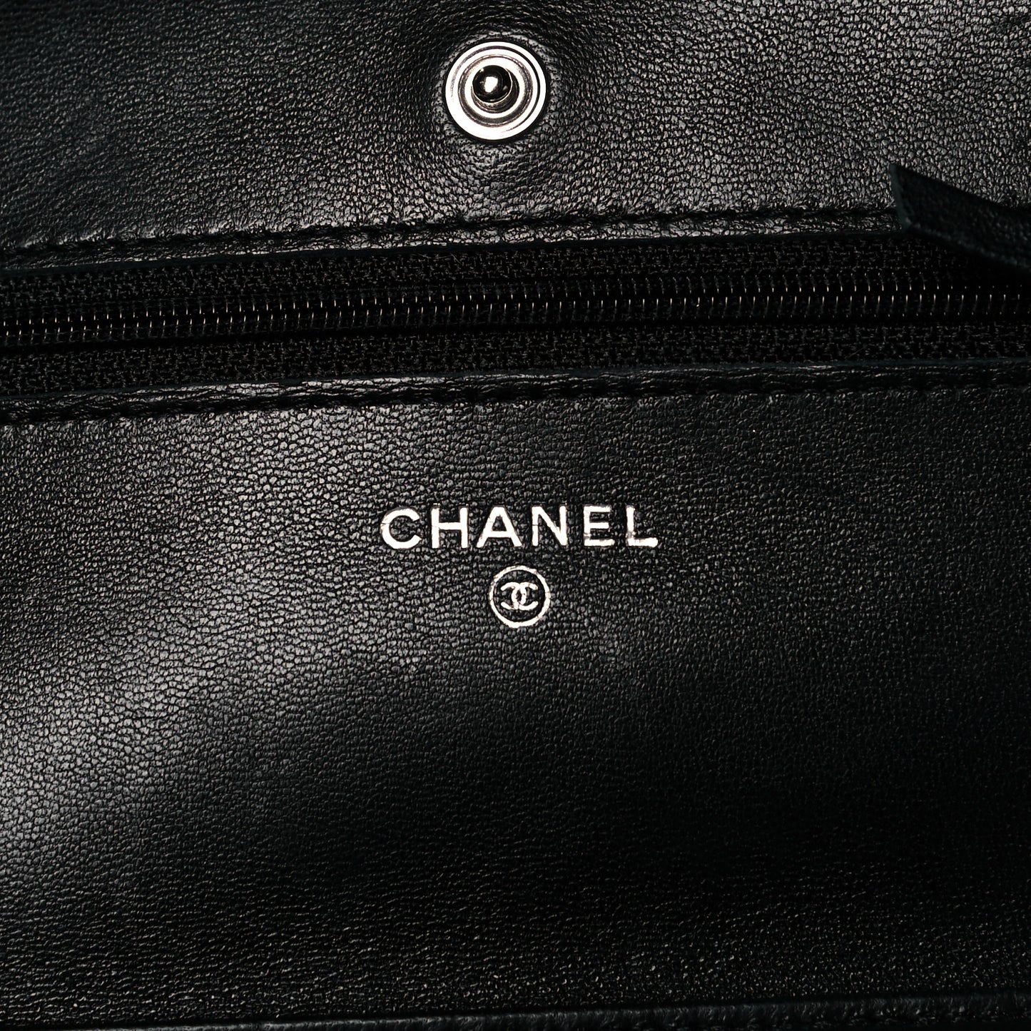 Lambskin Quilted Wallet On Chain WOC Black