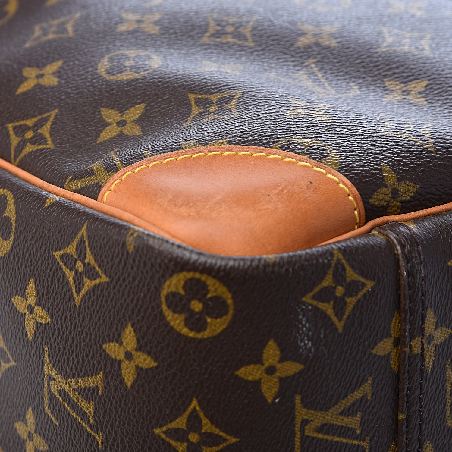 Louis Vuitton Monogram Sirius 50 12 of 15